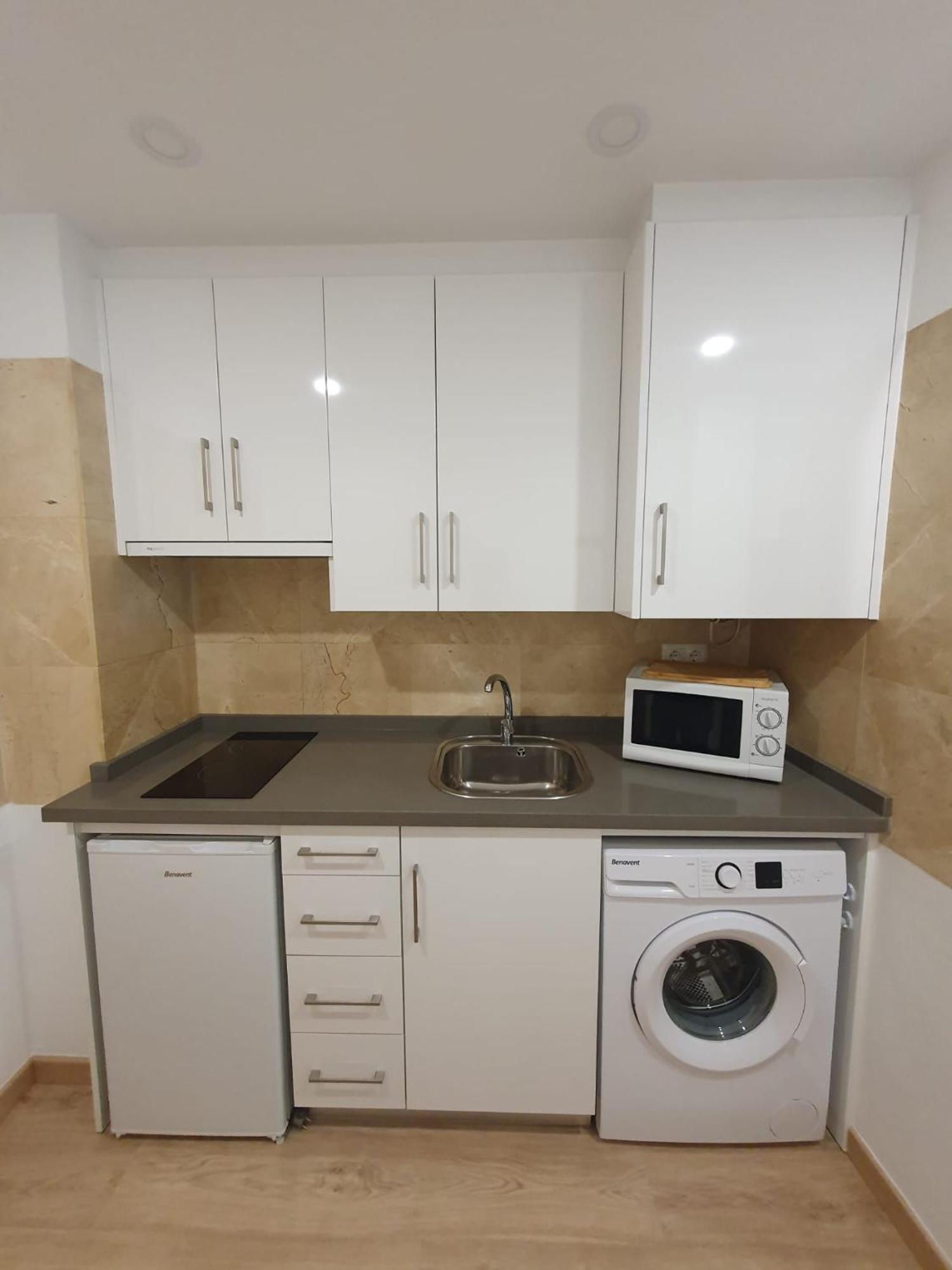 Apartmentsnoa Малага Екстериор снимка