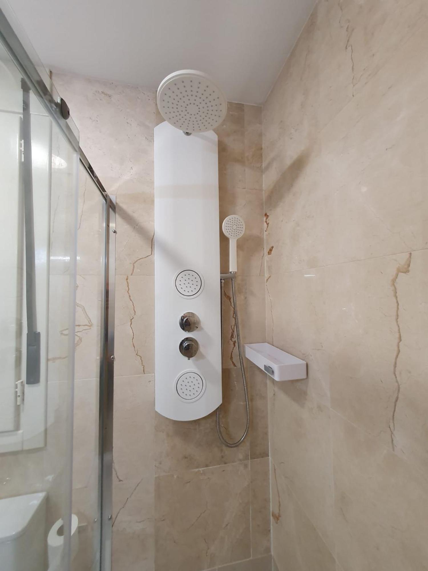 Apartmentsnoa Малага Екстериор снимка