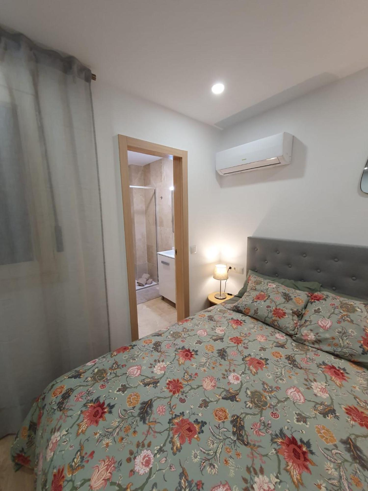 Apartmentsnoa Малага Екстериор снимка